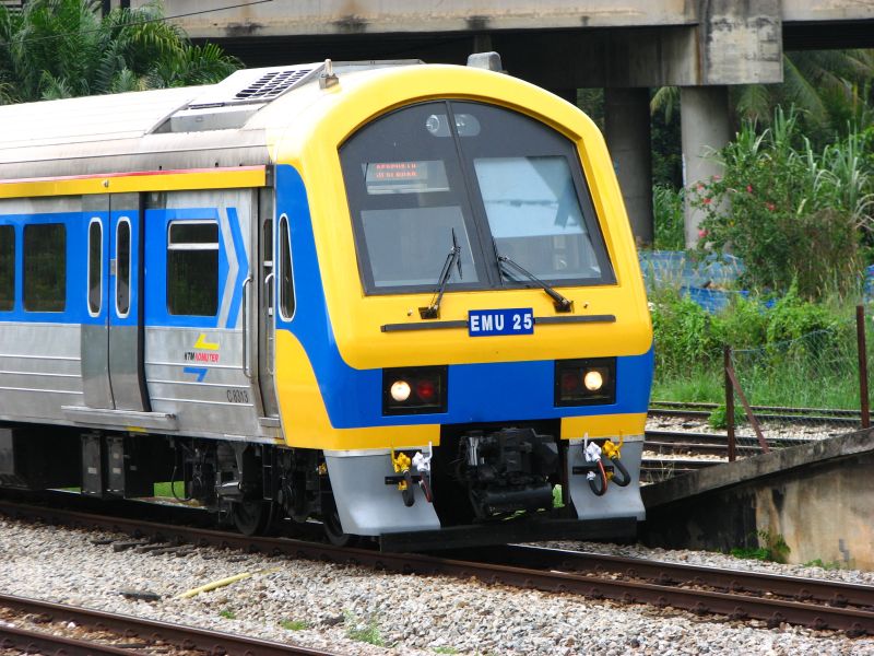 Refurbished EMU 25 @ Kuang